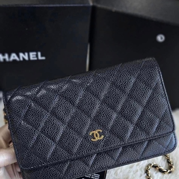Chanel wallet on chain - Picture 2 of 4